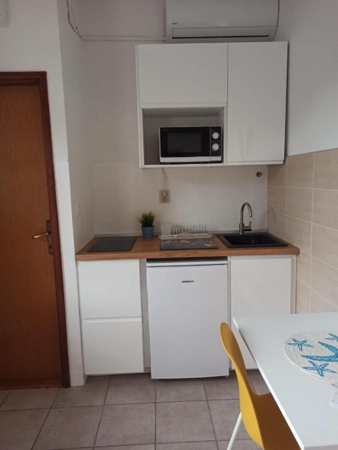 Apartments Pero Podgora Exterior photo